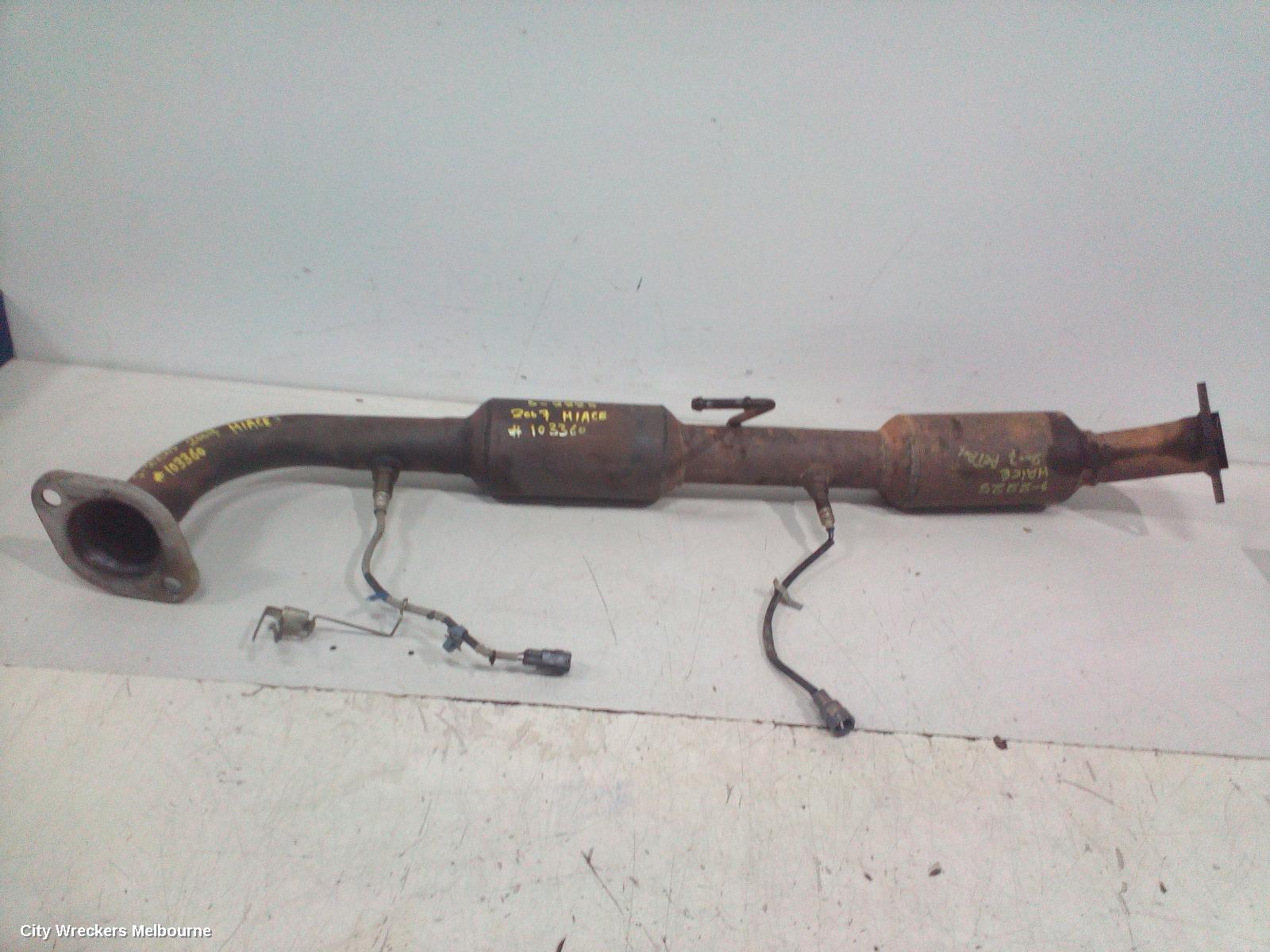 TOYOTA HIACE CATALYTIC CONVERTER, UNDER CAR-CAT TYPE, 2.7, PETROL, 2TR-FE, TRH, 03/2005 - 02/2015 - Image 1