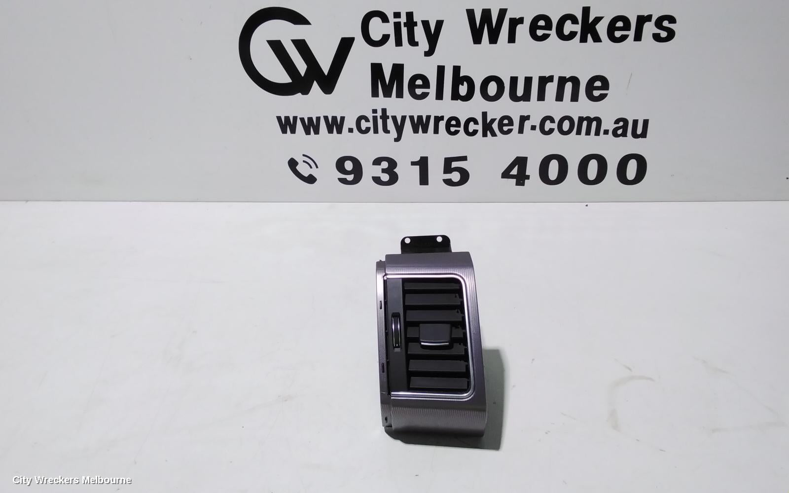 LAND ROVER RANGEROVER SPORT, L494, 12/2013 - 04/2022, LH AIRVENT: 103766 - Image 1