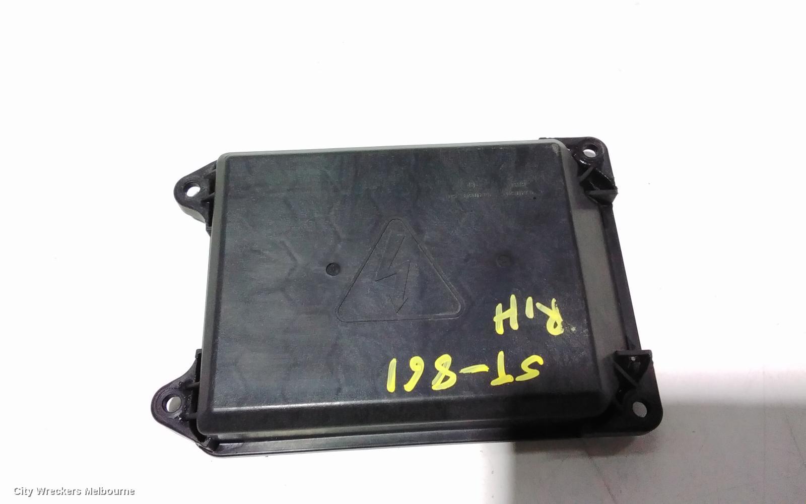LEXUS RX SERIES RIGHT HEADLAMP, MCU3#, XENON, LENS# 48-66 KOITO, 08/2004 - 11/2005 - Image 2