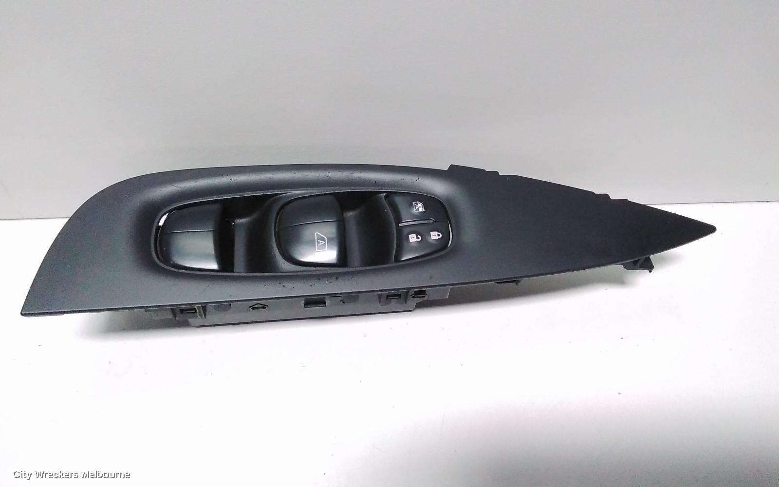 NISSAN QASHQAI PWR DR WIND SWITCH, RH FRONT (MASTER SWITCH), EARLY TYPE (ONLY DRIVERS DOOR AUTO TYPE), J11, 06/2014 - 06/2017 - Image 2