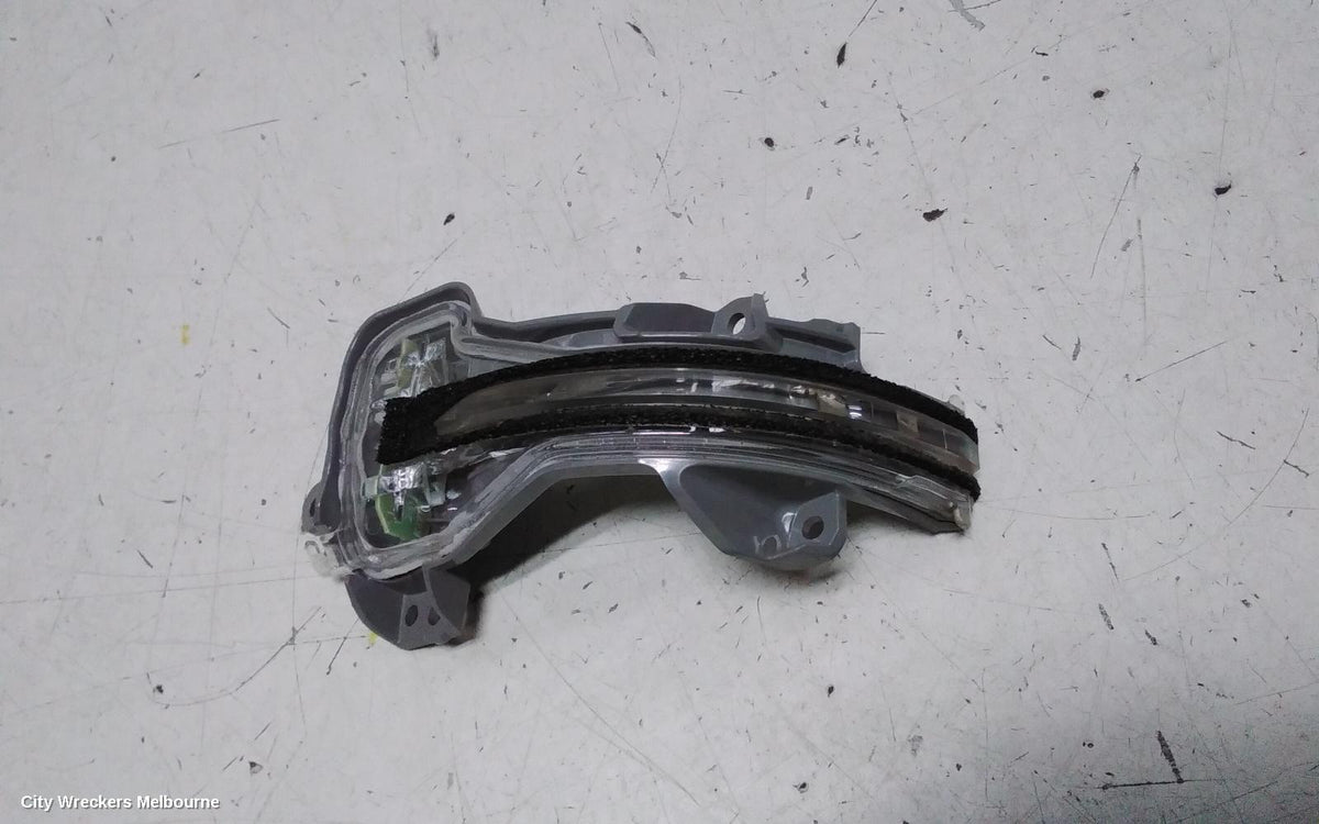 HONDA ODYSSEY LEFT DOOR MIRROR, RC1, POWER FOLD, COLOUR CODED, NON CAMERA & NON BLIND SPOT TYPE, 02/2014 - 03/2022 - Image 2