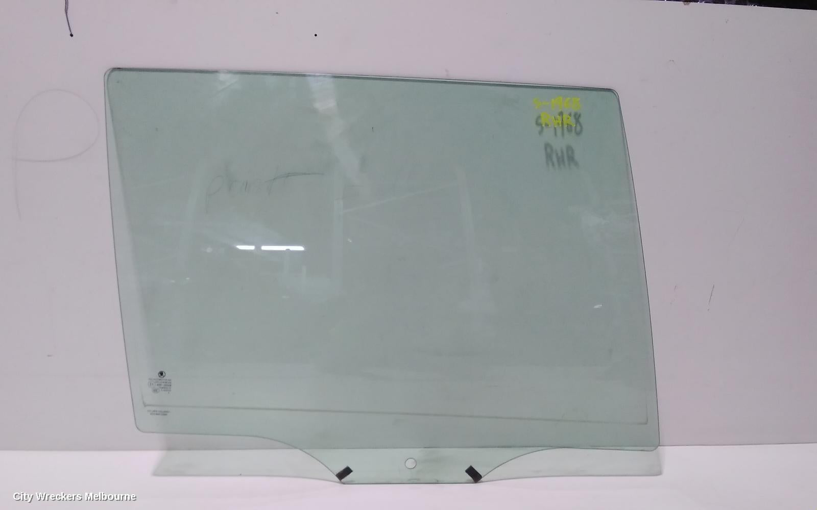 SKODA OCTAVIA RIGHT REAR DOOR WINDOW, NE, WAGON, 11/2013 - 09/2020 - Image 2