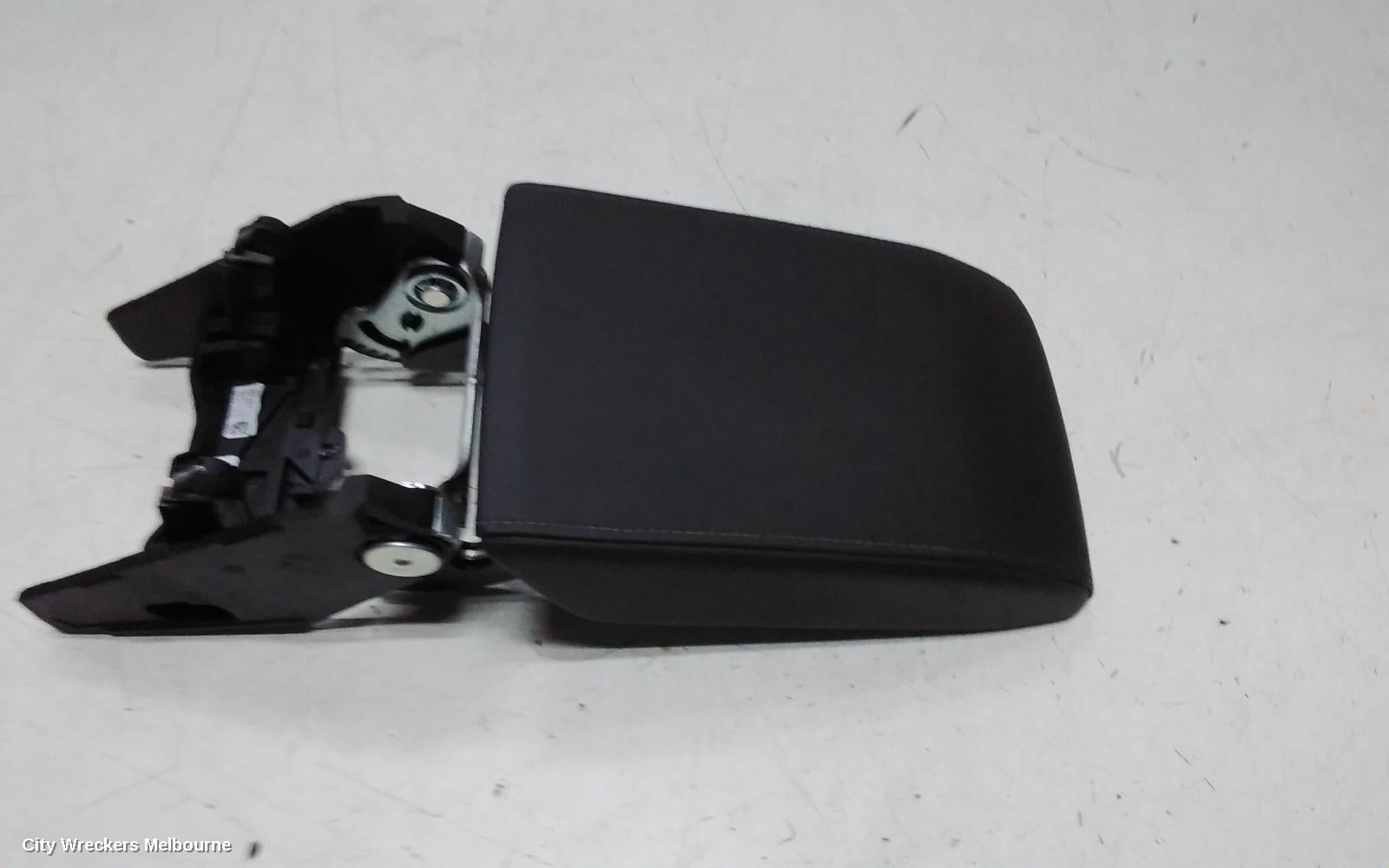 VOLKSWAGEN GOLF CONSOLE, GEN 8, 09/2020 ONWARDS - Image 2
