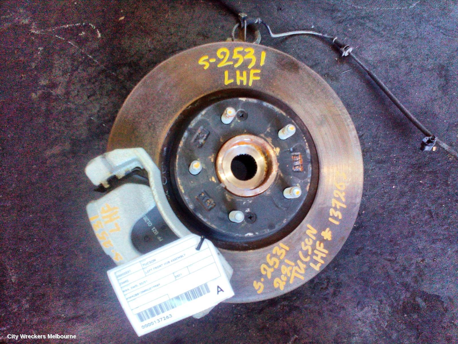HYUNDAI TUCSON LEFT FRONT HUB ASSEMBLY, NX4, 2WD, 02/2021 ONWARDS - Image 2