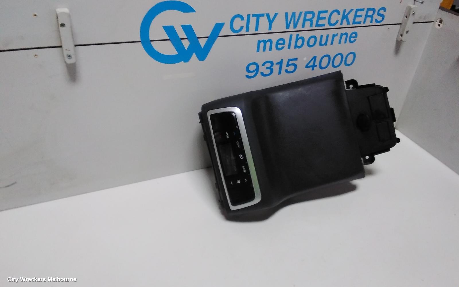 TOYOTA KLUGER HEATER/AC CONTROLS, GSU50/GSU55, CLIMATE CONTROL TYPE (REAR), 03/2014 - 02/2021 - Image 2