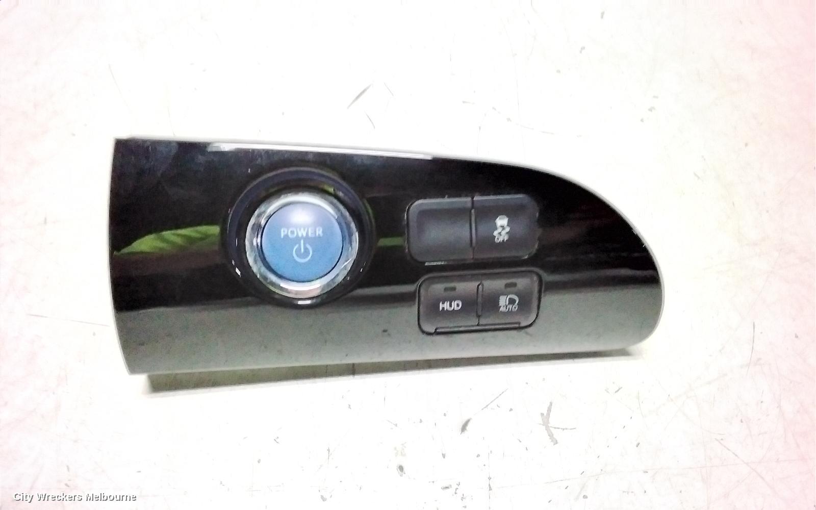 TOYOTA PRIUS, ZVW50R, 02/2016 - 11/2022, STAR STOP BUTTON: 140679 - Image 1