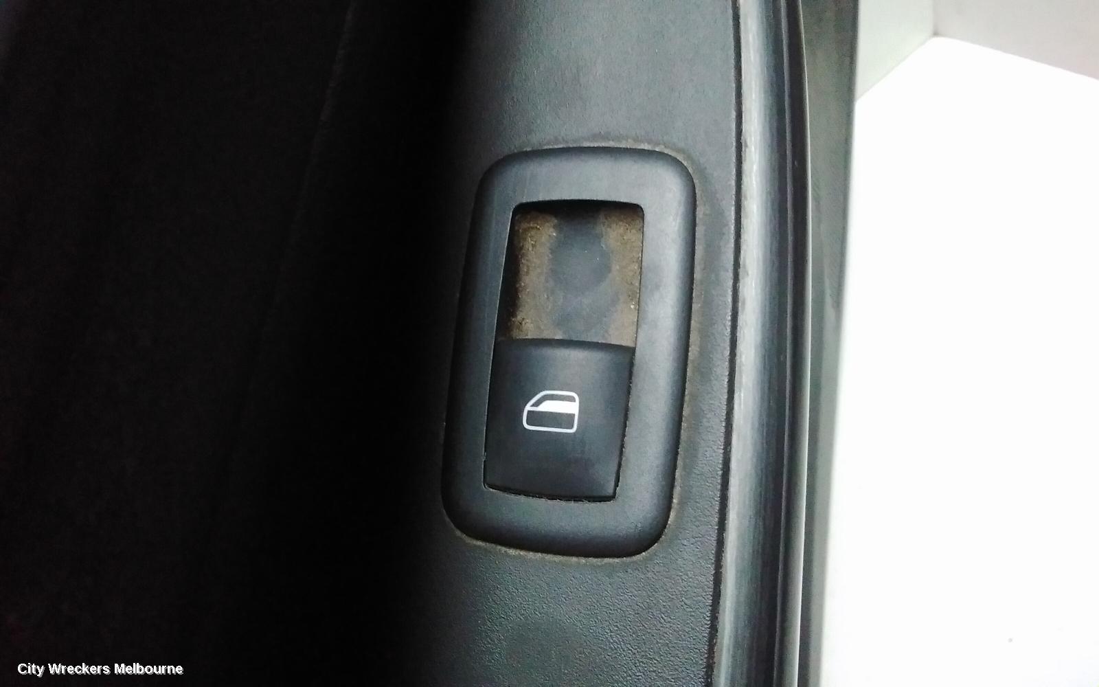 JEEP CHEROKEE DOOR TRIM, LH REAR, KL, LEATHER, TRAILHAWK, 02/2014 - 03/2018 - Image 3