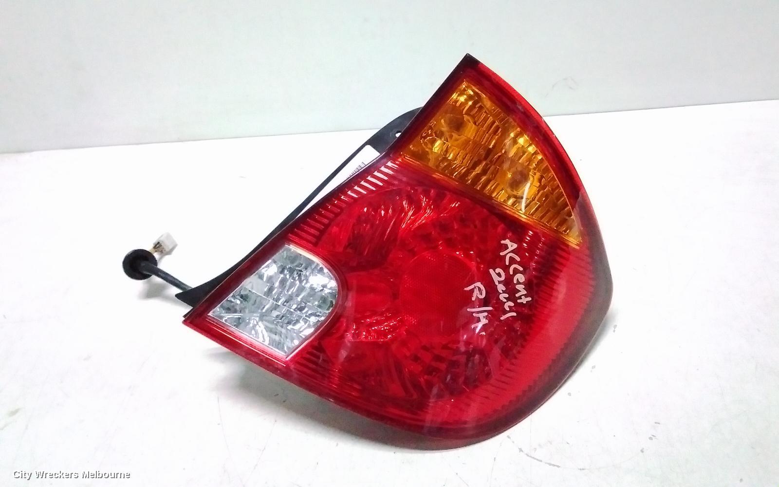 HYUNDAI ACCENT RIGHT TAILLIGHT, LC, 03/2003 - 04/2006 - Image 2