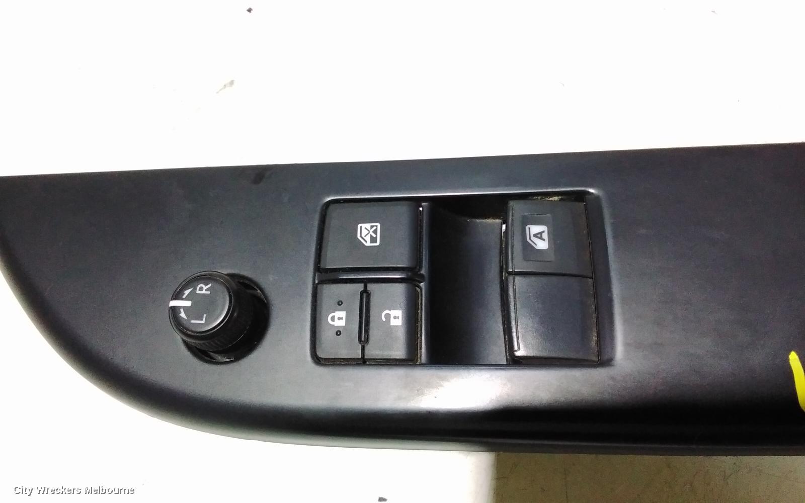 TOYOTA HILUX PWR DR WIND SWITCH, RH FRONT (MASTER SWITCH), SINGLE/EXTRA CAB, 09/2015 ONWARDS - Image 3