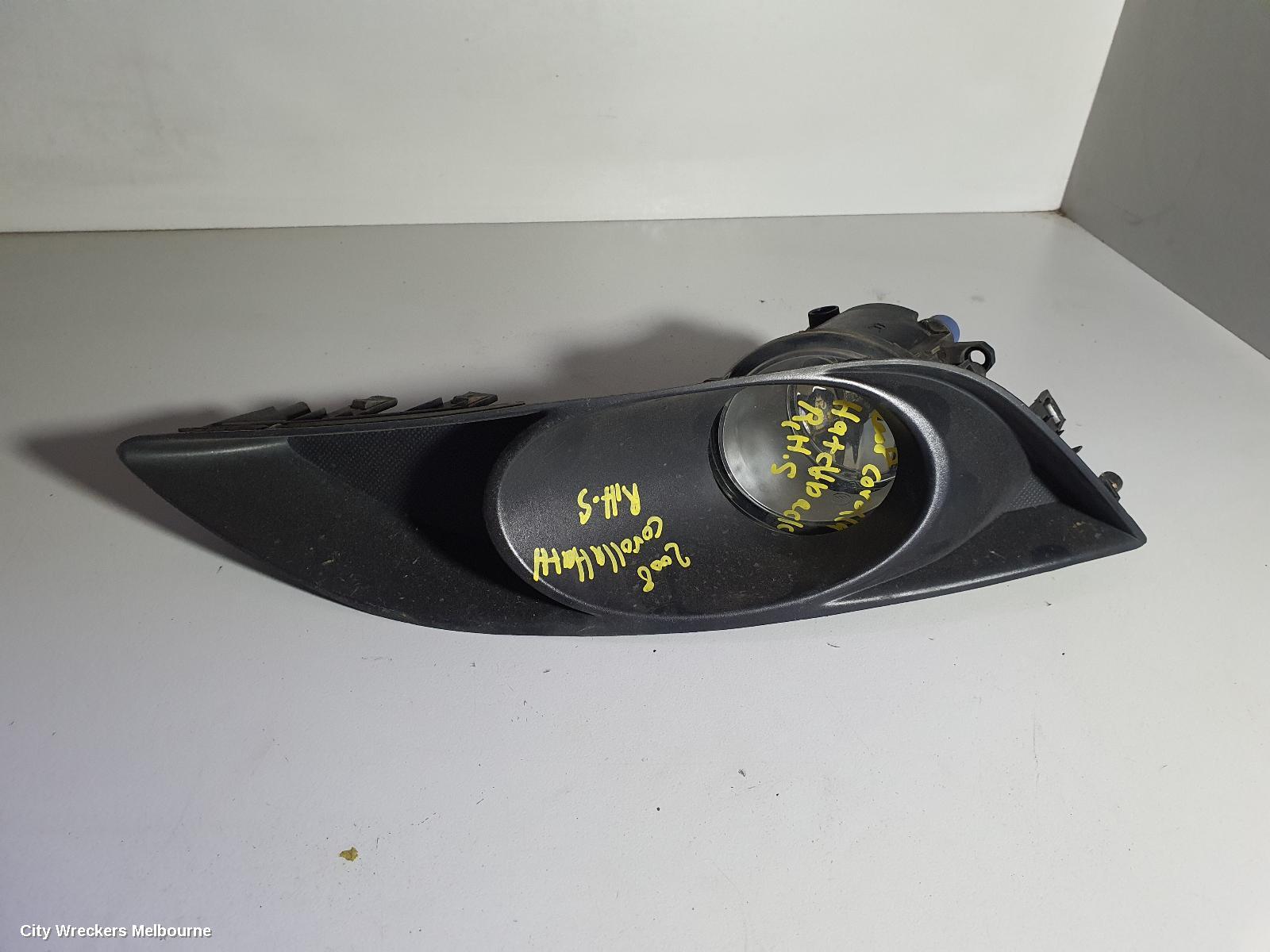TOYOTA COROLLA RIGHT INDICATOR/FOG/SIDE, BUMPER FOGLAMP, ZRE152R, HATCH, 03/2007 - 10/2009 - Image 1