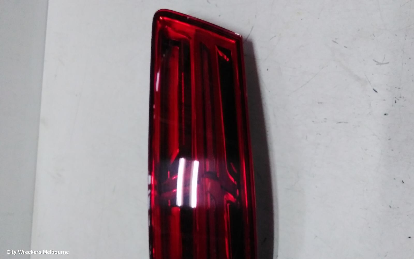 AUDI Q7 LEFT TAILLIGHT, 4M, IN LIFTGATE, OPT 8SK 4PIN, 09/2015 - 03/2020 - Image 3