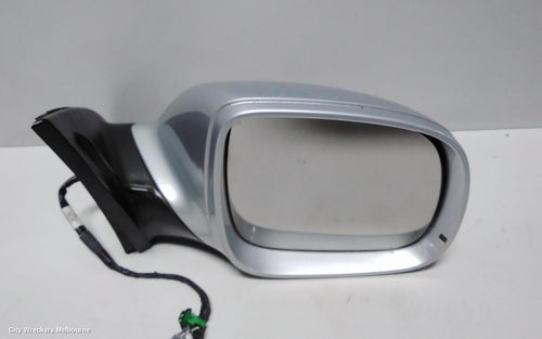 AUDI Q7 RIGHT DOOR MIRROR, 4L, MANUAL FOLD, W/ INDICATOR, NON MEMORY & NO LANE CHANGE ASSIST TYPE, 09/2006 - 09/2009 - Image 2