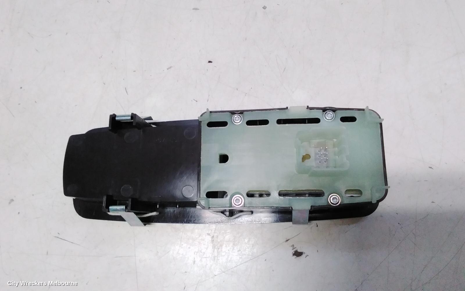 JEEP GRANDCHEROKEE PWR DR WIND SWITCH, LH FRONT, WK, 10/2010 - 02/2022 - Image 3