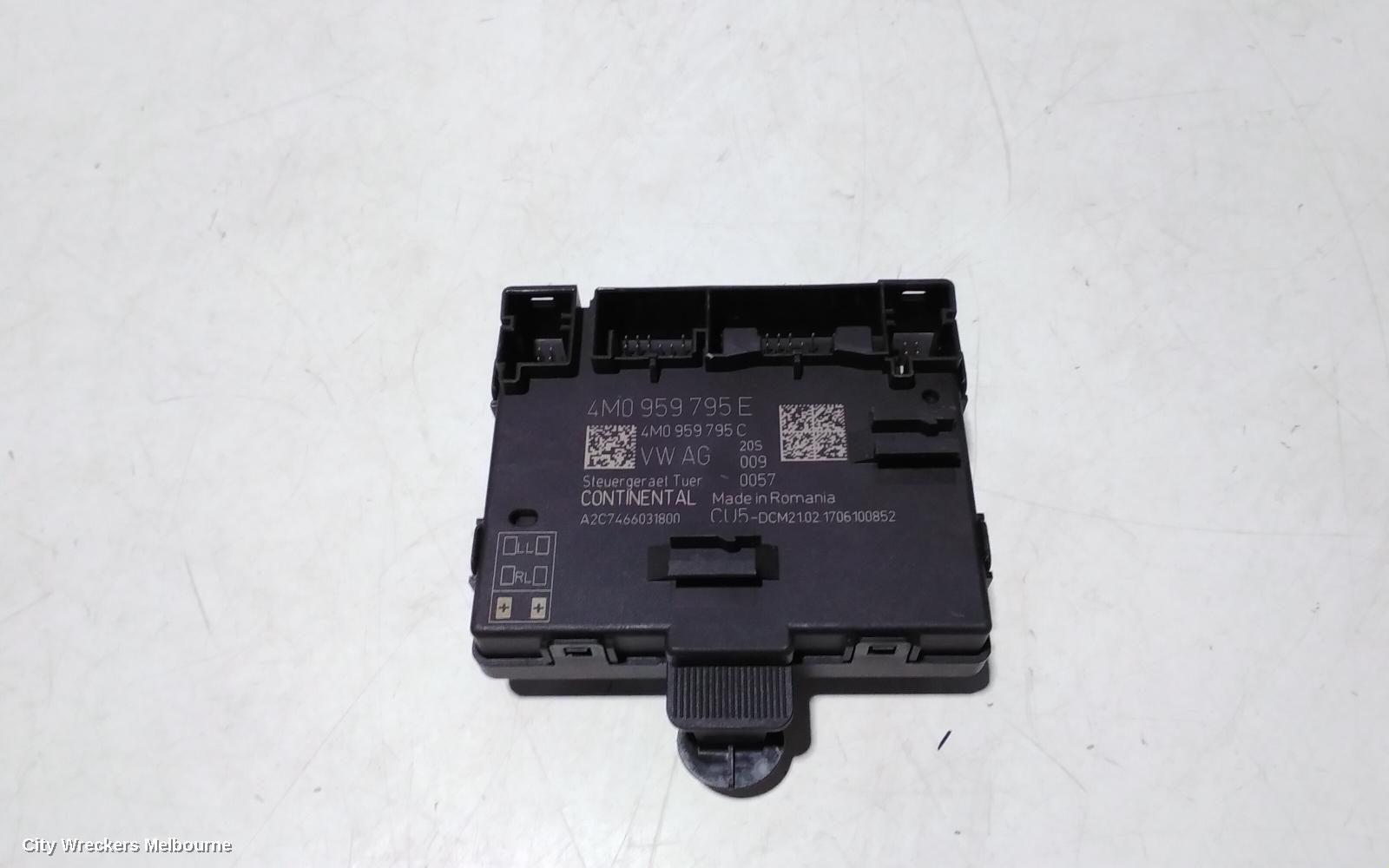 AUDI Q7, 4M, 07/2015 ONWARDS, RHR   4M0959795E  REAR DOOR CONTROL MODULE : 94915 - Image 1