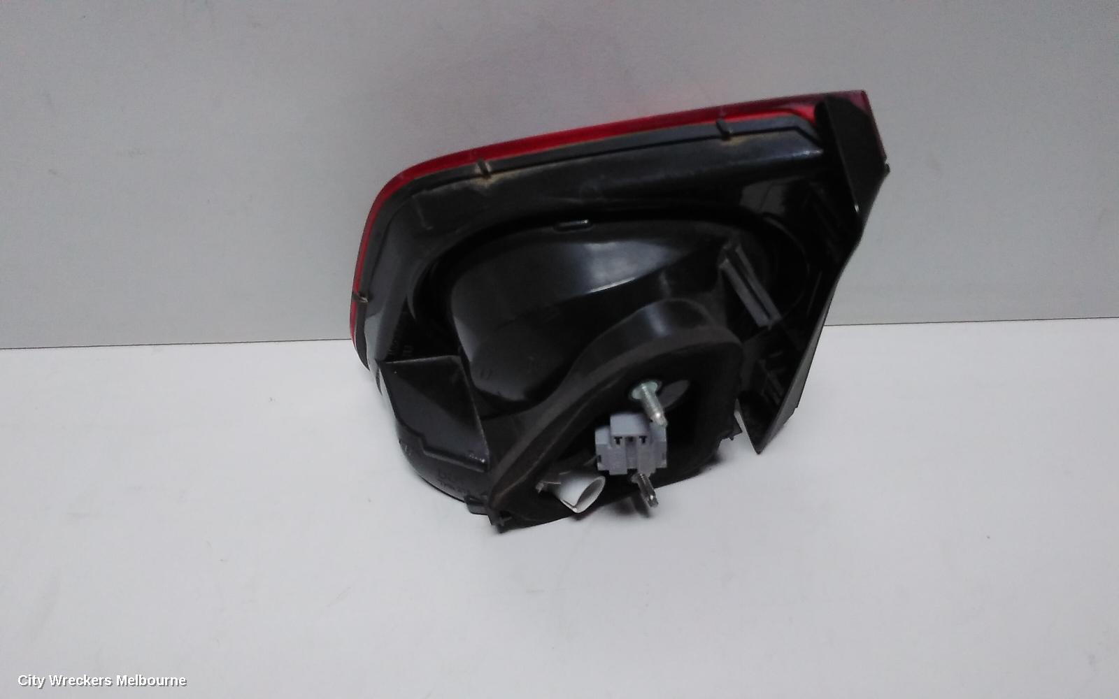 VOLKSWAGEN TIGUAN REAR GARNISH, TAILGATE LAMP (LH SIDE), 5N, 05/2008 - 06/2011 - Image 3