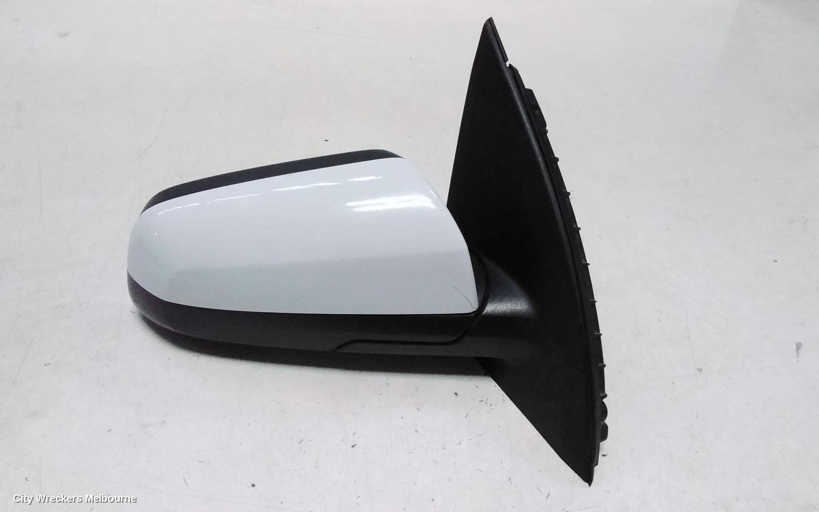 HOLDEN COMMODORE RIGHT DOOR MIRROR, VE, NON HEATED & NON PUDDLE LAMP TYPE, 08/2006 - 05/2013 - Image 2