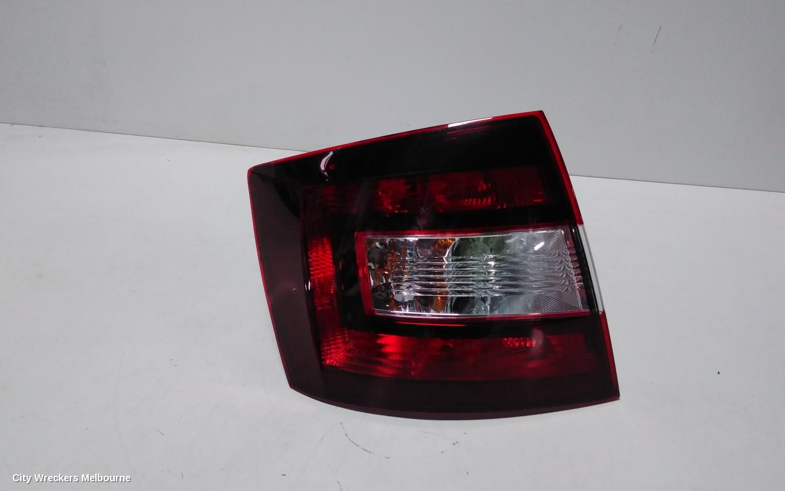 SKODA RAPID LEFT TAILLIGHT, NH, DARKENED TYPE, 05/2014 - 12/2020 - Image 1