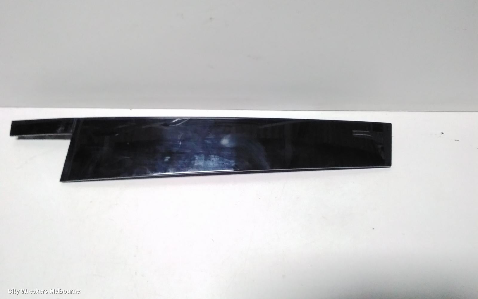 VOLKSWAGEN TIGUAN DOOR MOULD, DOOR RR MOULD VERTICAL GLOSS BLACK MOULD: 74457, 5NA, 06/2016 - 02/2024 - Image 2