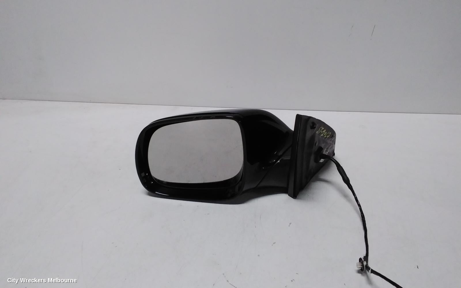 AUDI Q7 LEFT DOOR MIRROR, 4L, POWER FOLD, W/ INDICATOR, MEMORY & NO LANE CHANGE ASSIST TYPE, 10/2009 - 08/2015 - Image 1