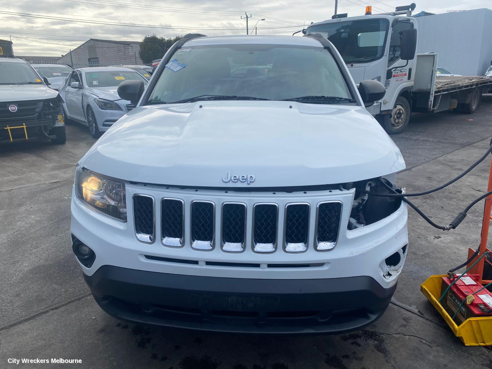 JEEP COMPASS CONSOLE, MK, 07/2011 - 12/2016 - Image 1