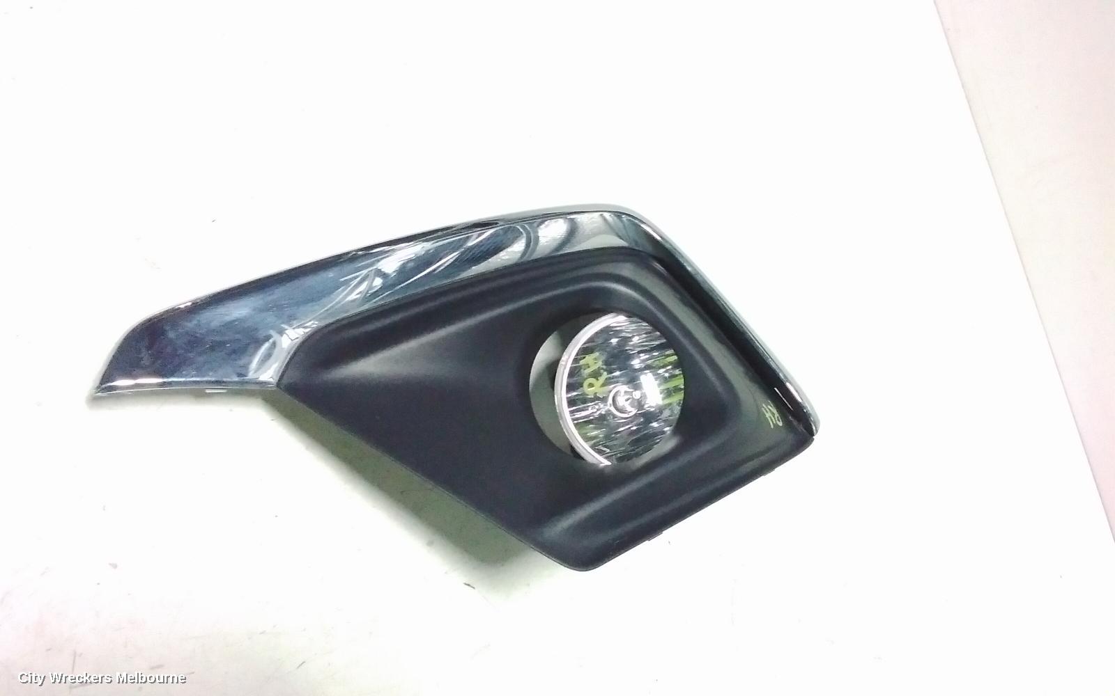 HOLDEN CAPTIVA RIGHT INDICATOR/FOG/SIDE, BUMPER FOGLAMP CHROME SURROUND, CG, 10/2015 - 06/2018 - Image 3