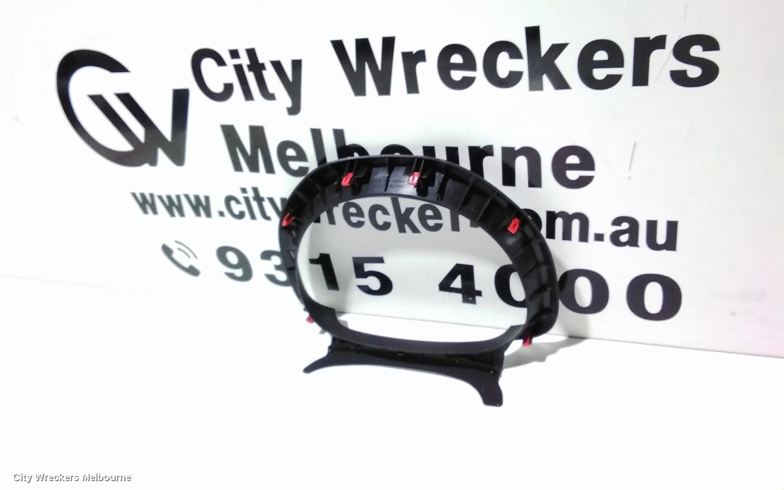 TOYOTA YARIS, XP130 SERIES, 10/2011 - 12/2019, CLUSTER SURROUND: 105901 - Image 2