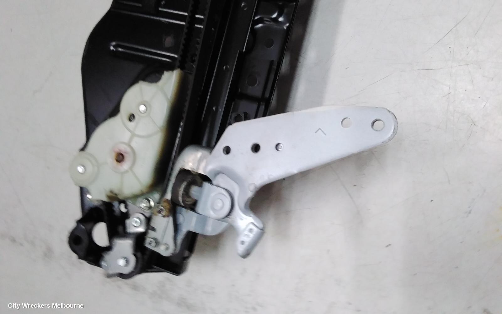 TOYOTA ESTIMA, XR50, 05-19, LHR SLIDING DOOR MOTOR: 139019 - Image 2