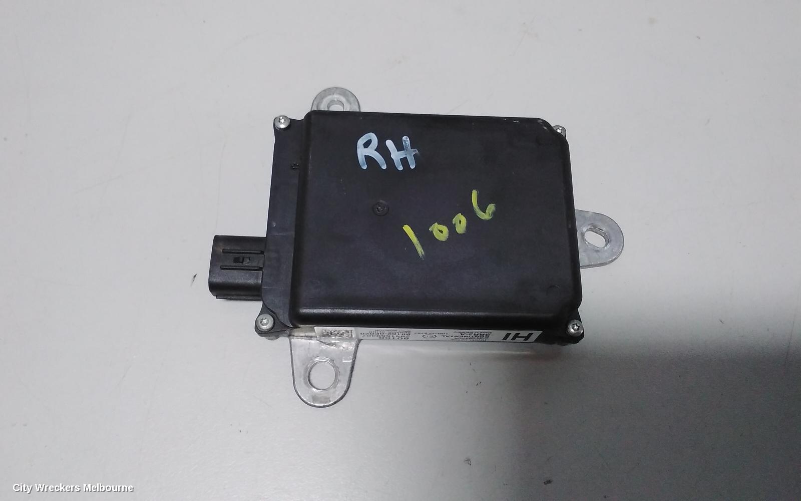 TOYOTA KLUGER, XU50 SERIES, 03/2014 - 02/2021, BLIND SPOT MODULE RHR: 64542 - Image 1