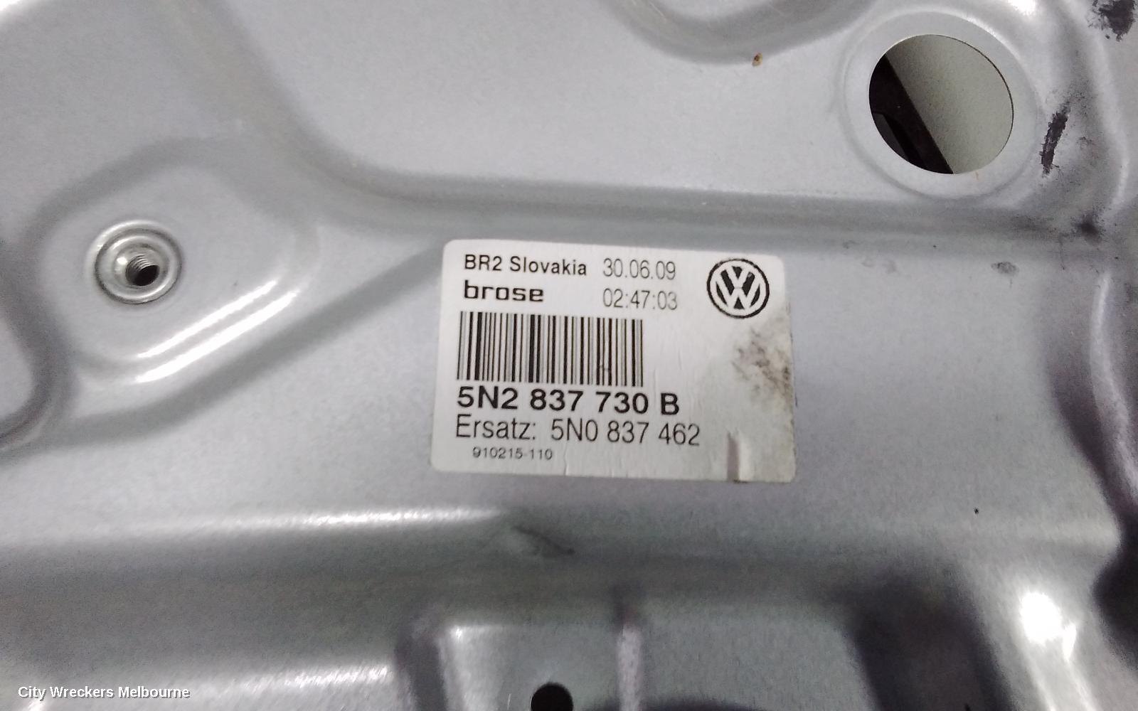 VOLKSWAGEN TIGUAN RF WINDOW REGULATOR - Image 3