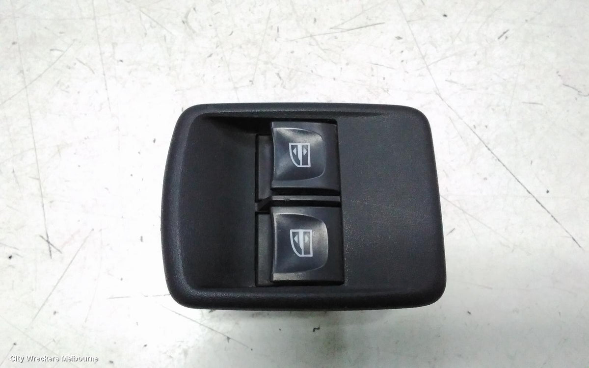 RENAULT KANGOO PWR DR WIND SWITCH, X61, RH FRONT (MASTER SWITCH), 10/2010 - 02/2022 - Image 1