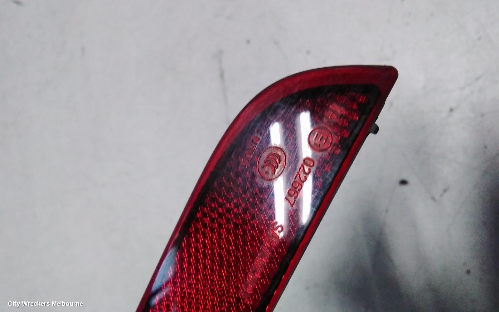 VOLKSWAGEN GOLF PLUS/SPORTSVAN RIGHT TAILLIGHT, BUMPER REFLECTOR, 5M1, SPORTSVAN/PLUS, 12/2008 - 12/2014 - Image 3
