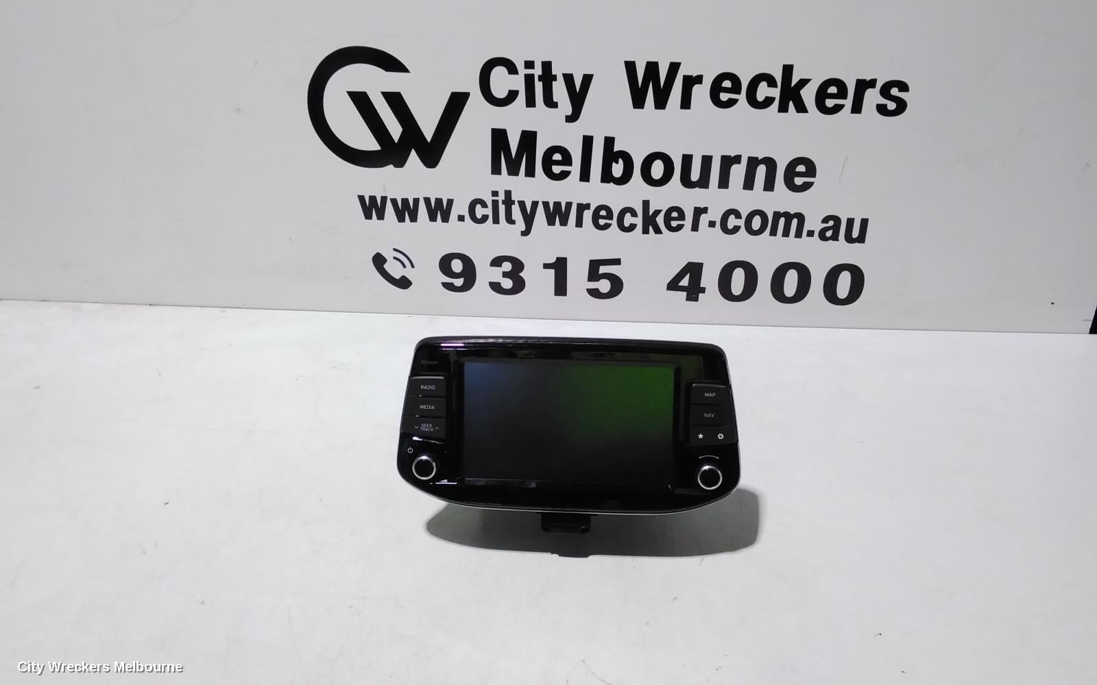 HYUNDAI I30 RADIO/CD/DVD/SAT/TV, HEAD UNIT & DISPLAY, 8 IN, SAT NAV/STANDARD AUDIO TYPE, (S. KOREA VIN KMHH), PD, HATCH, 03/2017 - 07/2020 - Image 1