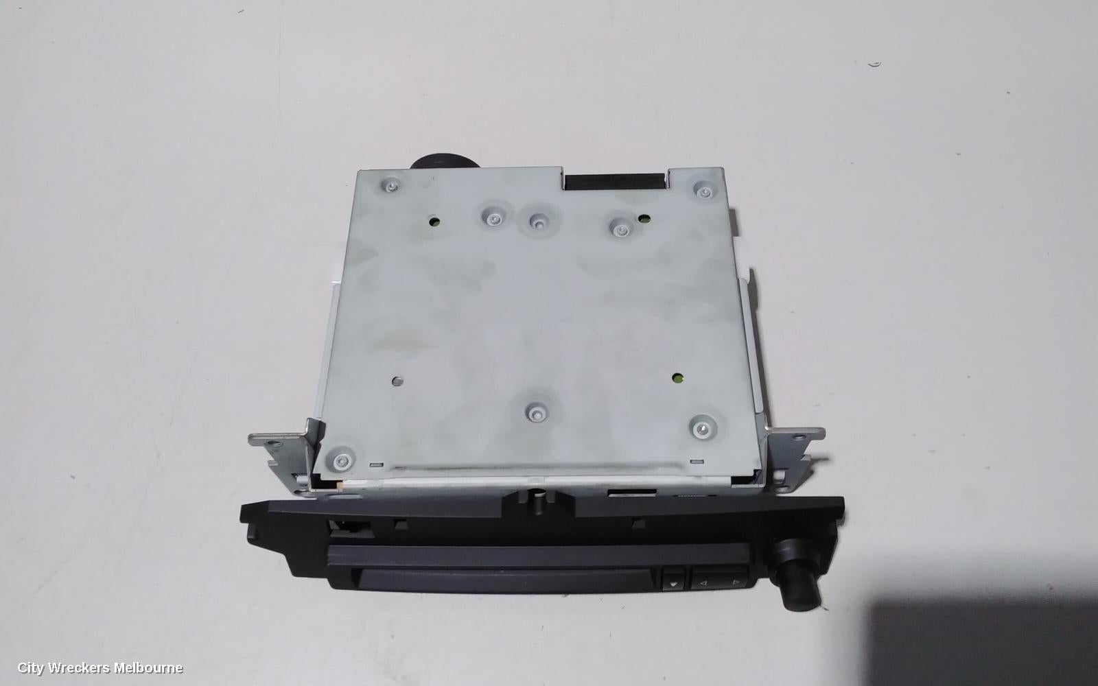 BMW 5 SERIES RADIO/CD/DVD/SAT/TV, TUNER/CD PLAYER, E60/E61, 10/2003 - 04/2010 - Image 3