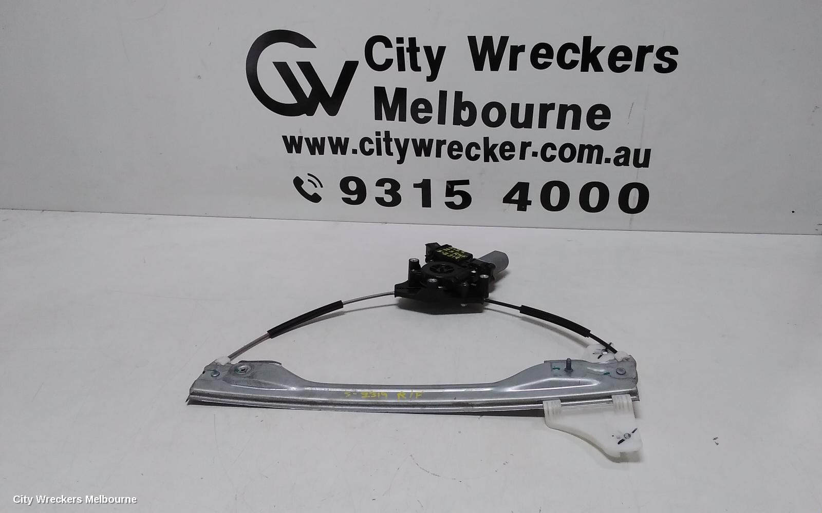 MG ZS RIGHT FRONT WINDOW REG/MOTOR, AZS1, DOOR REG ASSY (REG AND MOTOR), 09/2017 ONWARDS - Image 1