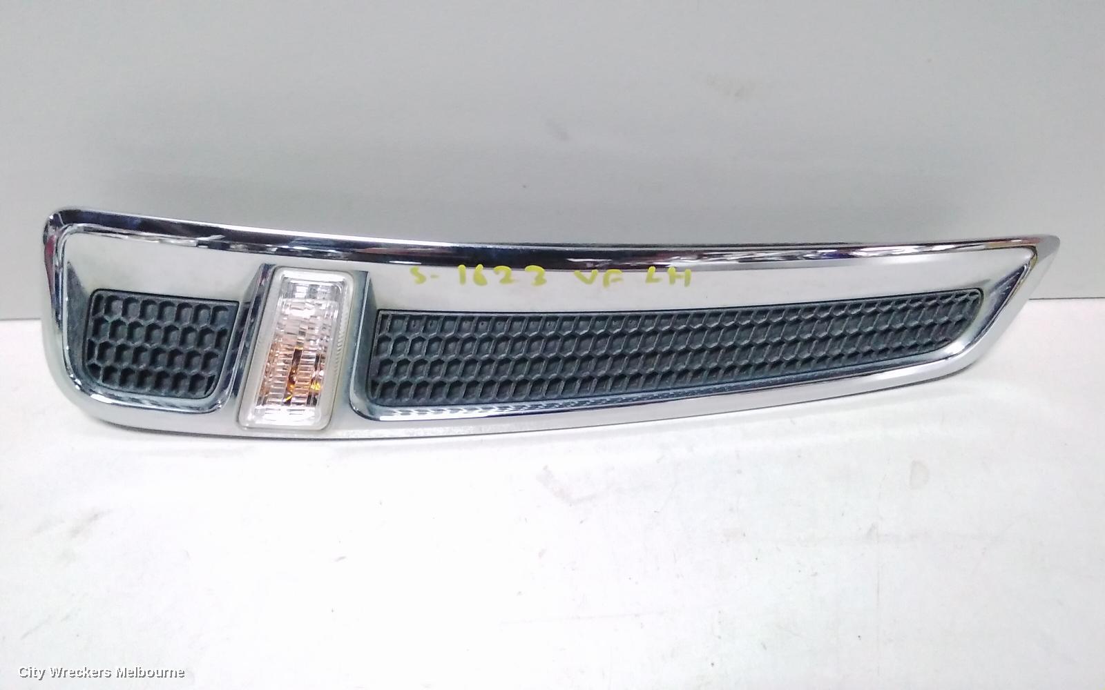 HOLDEN COMMODORE LEFT INDICATOR/FOG/SIDE, GUARD FLASHER (REPEATER), VF, 05/2013 - 12/2017 - Image 2