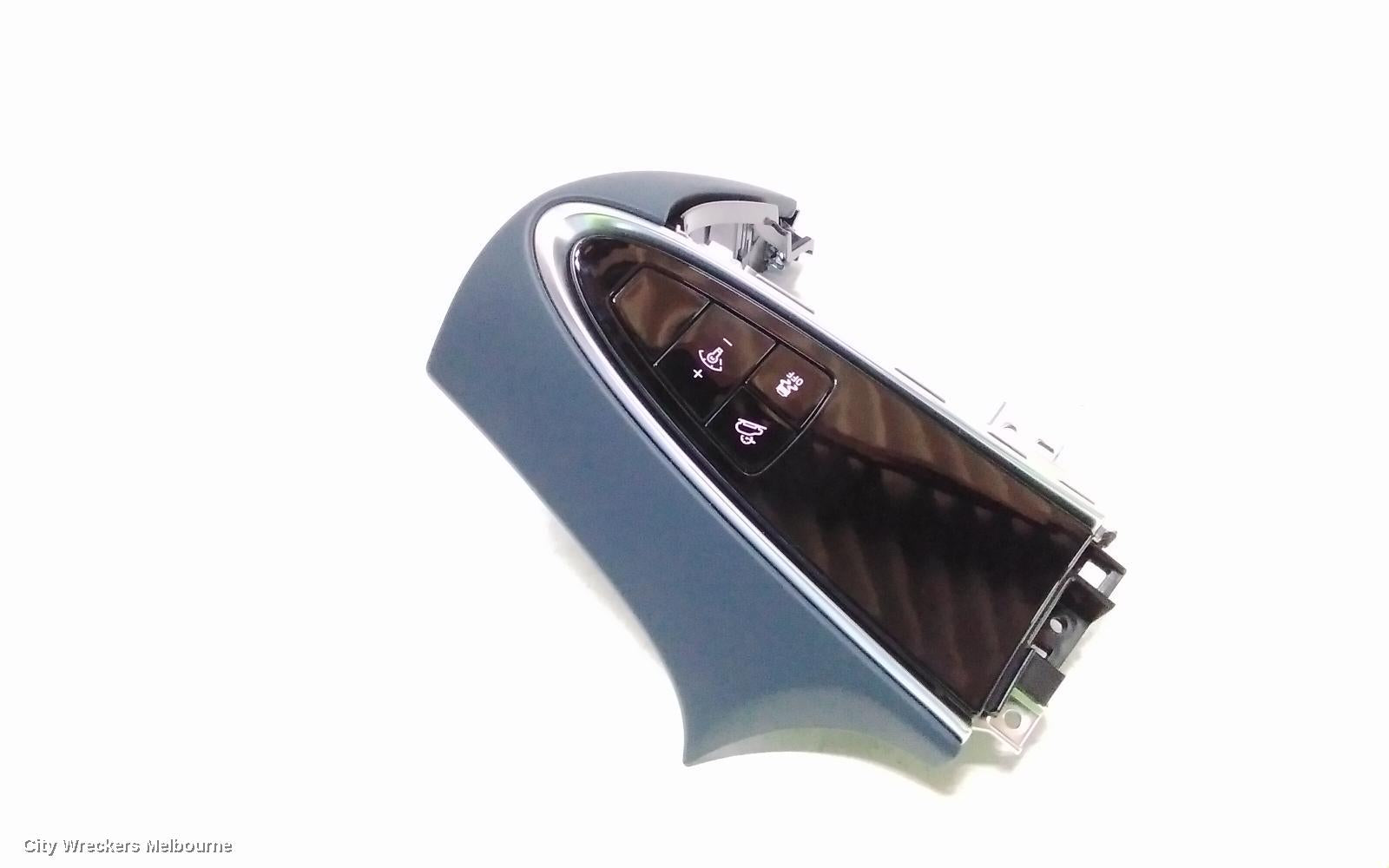 GENESIS GV70, JK, 03/2021 ONWARDS, TRACTION BUTTON/ DOWNHILL + TRIM PANEL: 125282 - Image 1