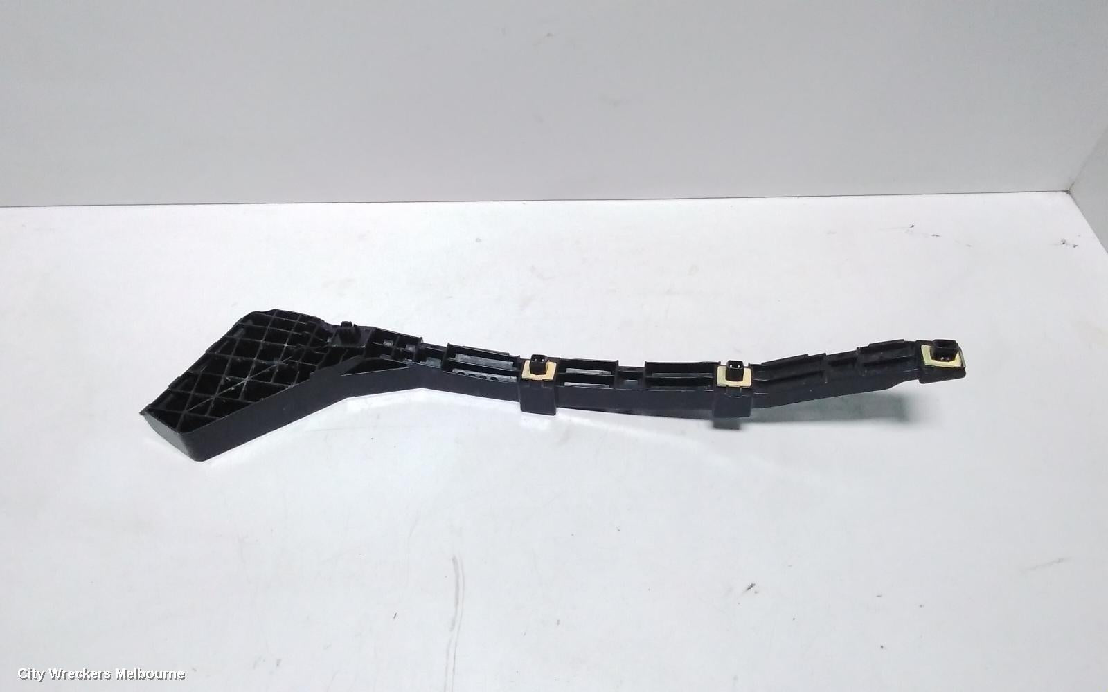 HONDA CRV, RW, 05/2017 - 08/2023, LH HEADLIGHT BRACKET: 73993 - Image 2