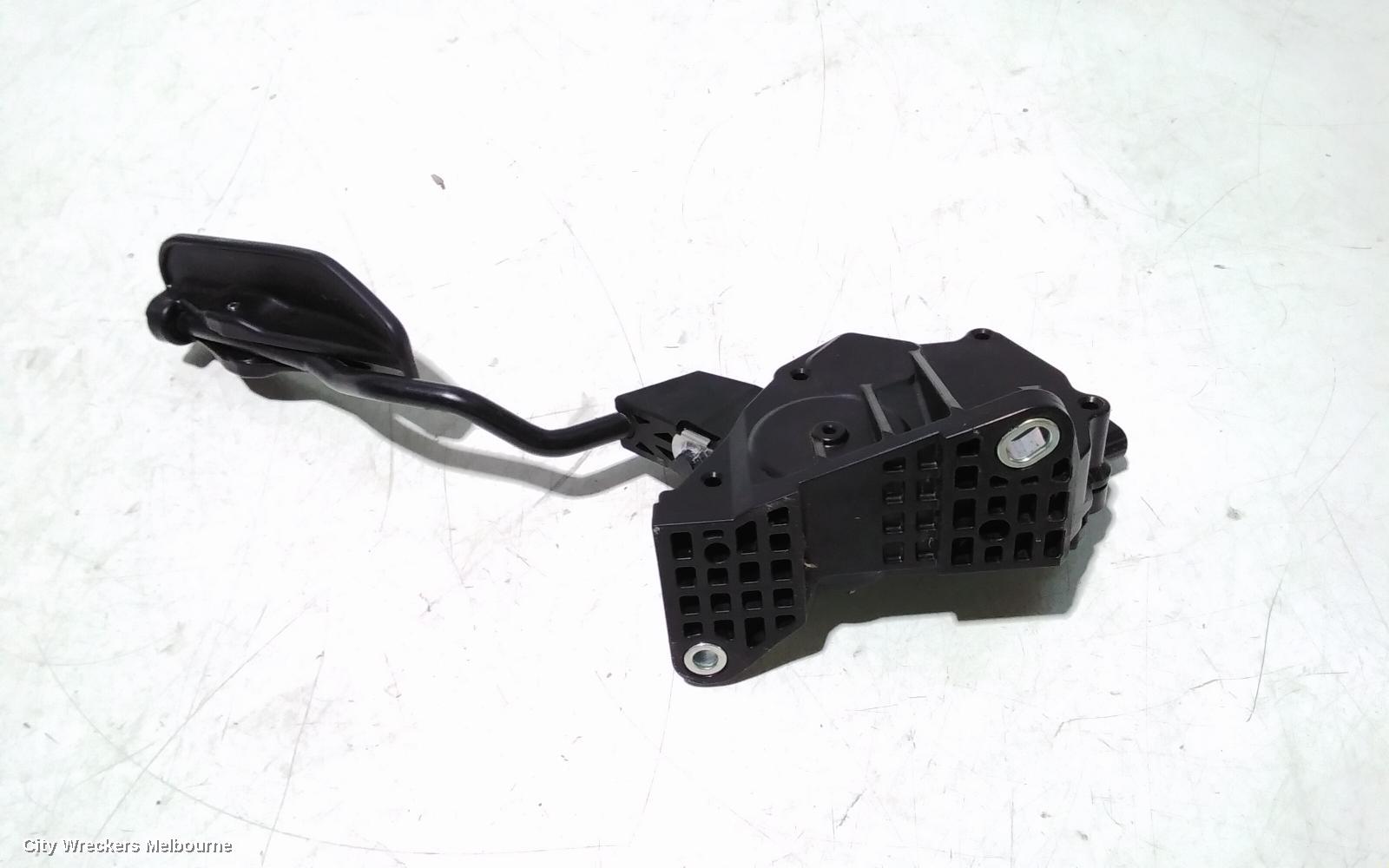 TOYOTA KLUGER PEDAL ASSEMBLY, XU50 SERIES, 03/2014 - 02/2021 - Image 3