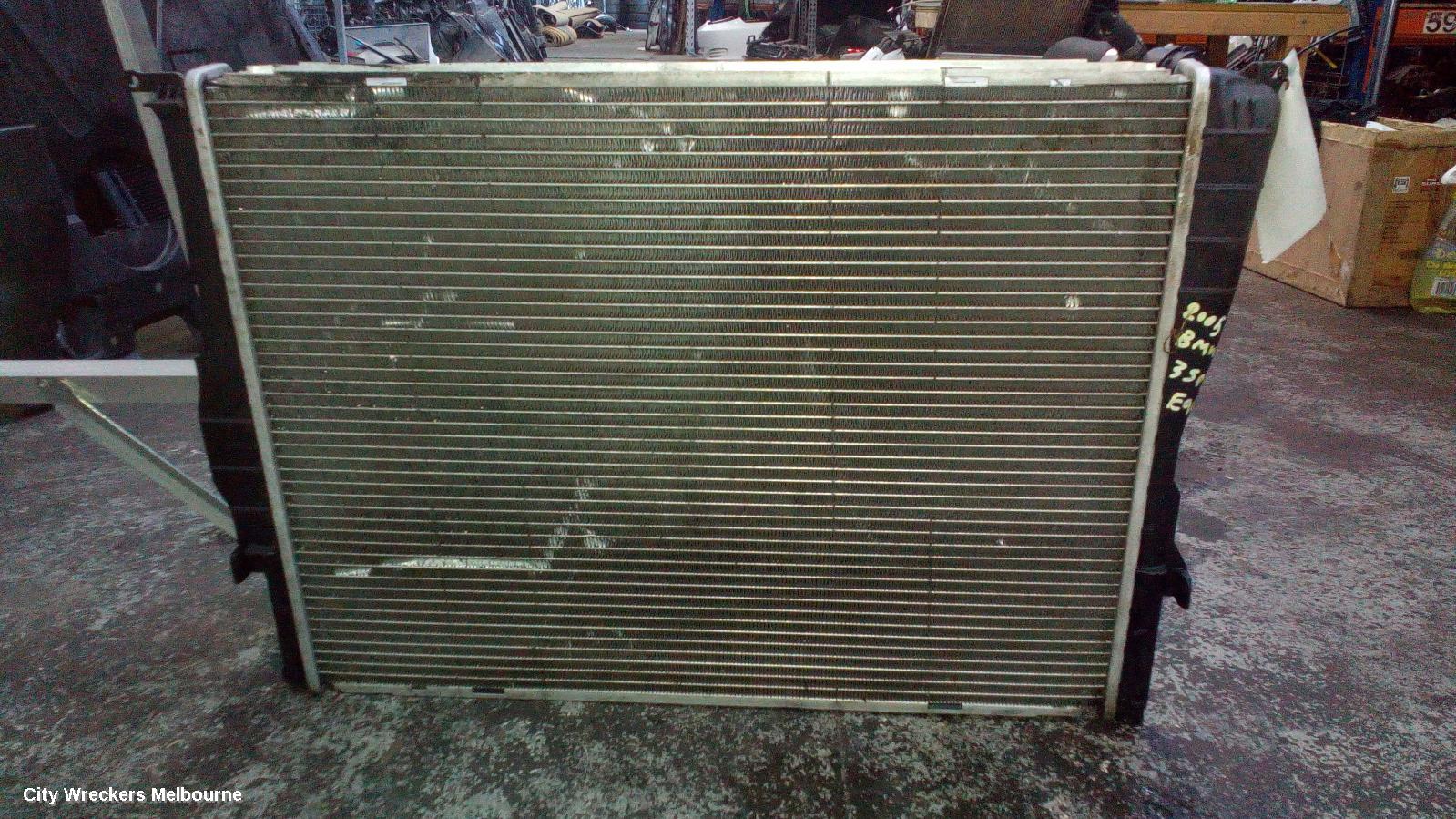 BMW 3 SERIES RADIATOR, MANUAL, 4CYL/6CYL, NON M3, E46, 09/1998 - 07/2006 - Image 1
