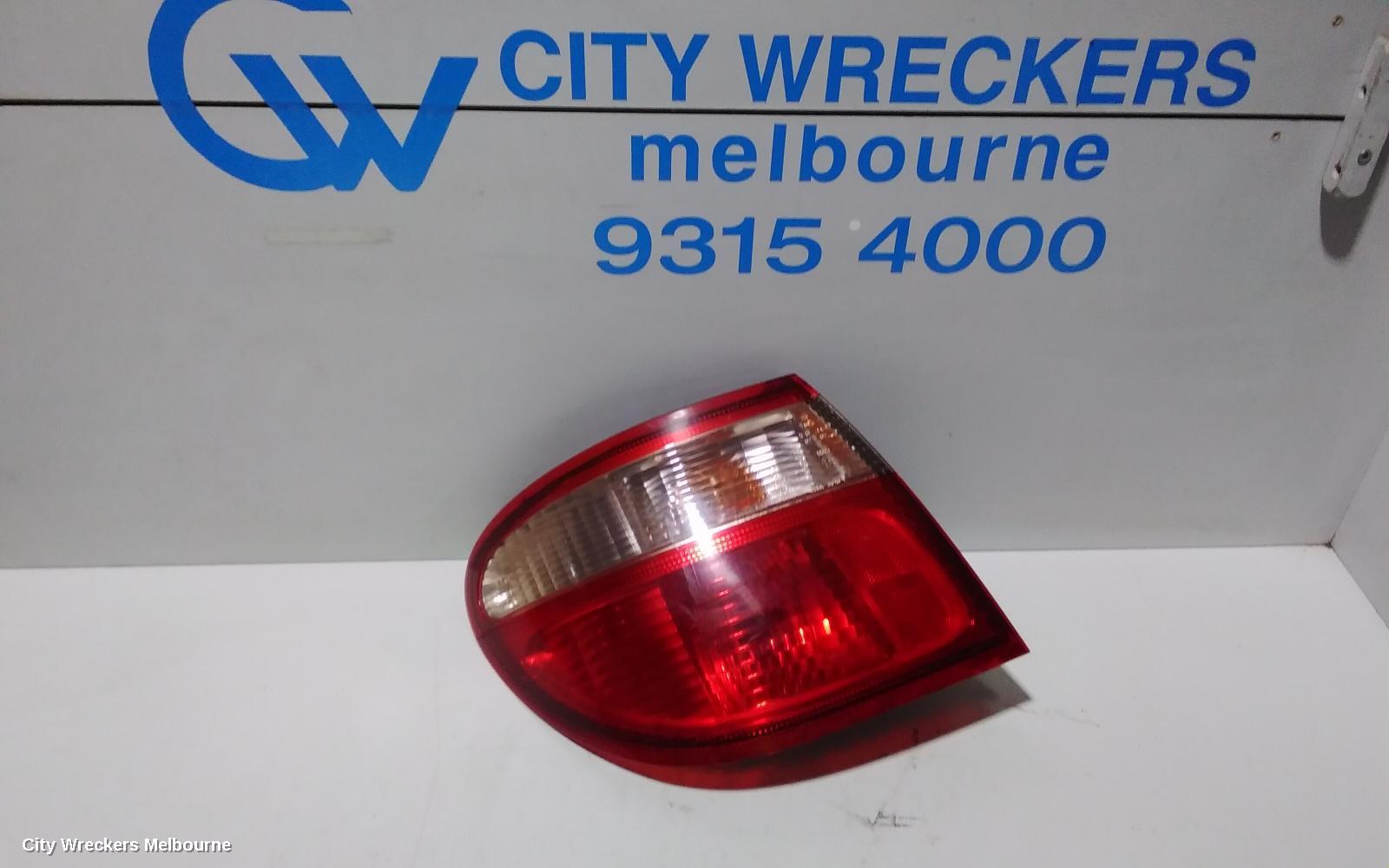 NISSAN PULSAR LEFT TAILLIGHT, N16 SI, SEDAN, 07/2000 - 07/2003 - Image 2