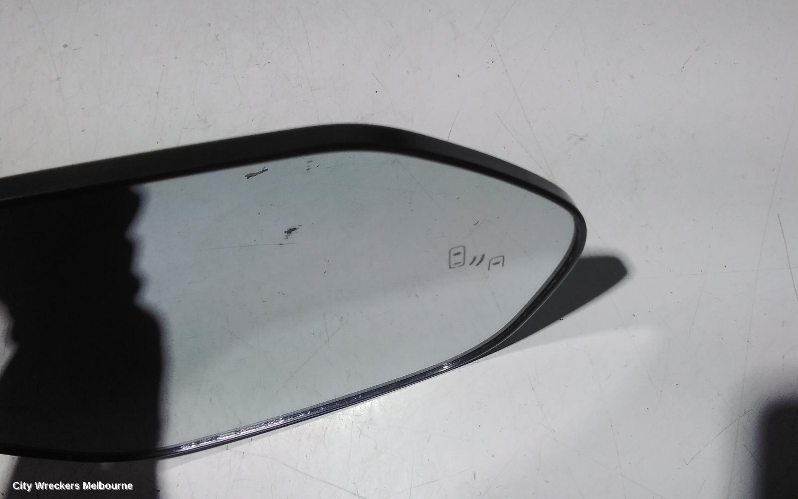 TOYOTA C-HR RIGHT DOOR MIRROR, GEN 1, POWER FOLD, HEATED, AUTO DIM, BLIND SPOT, COLOUR CODED TYPE, 10/2019 ONWARDS - Image 3