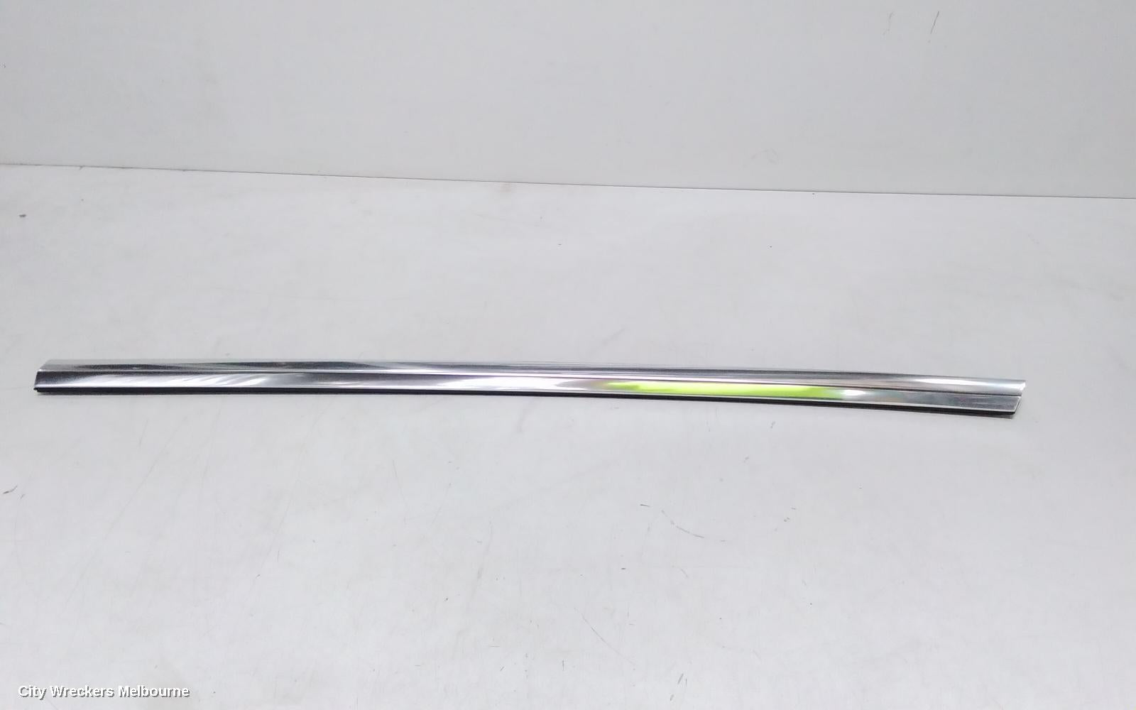TESLA MODEL 3 DOOR MOULD, LHF CHROOM MOULD: 125062, 1ST GEN, 06/2019 ONWARDS - Image 2