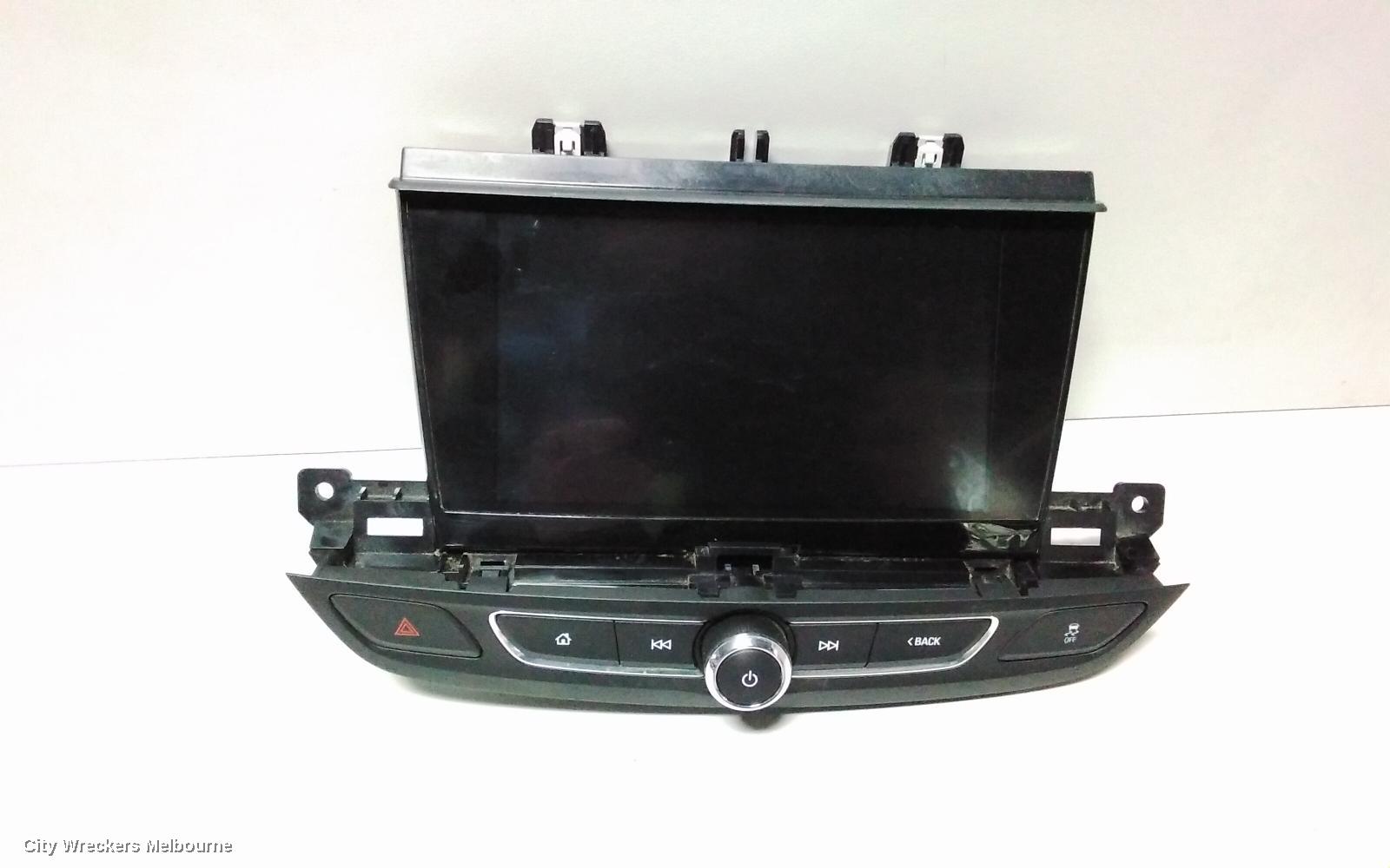 HOLDEN COMMODORE RADIO/CD/DVD/SAT/TV, DISPLAY SCREEN, 8IN SAT NAV TYPE, ZB, 10/2017 - 12/2020 - Image 2