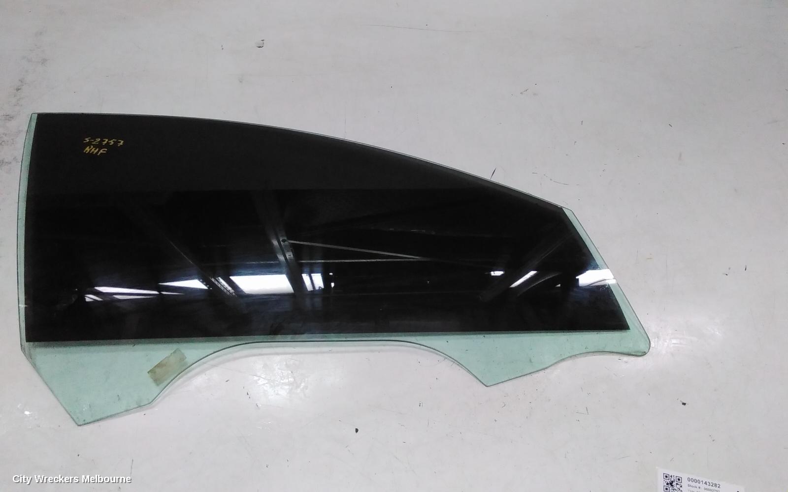 HOLDEN COMMODORE RIGHT FRONT DOOR WINDOW, VF, 05/2013 - 12/2017 - Image 1