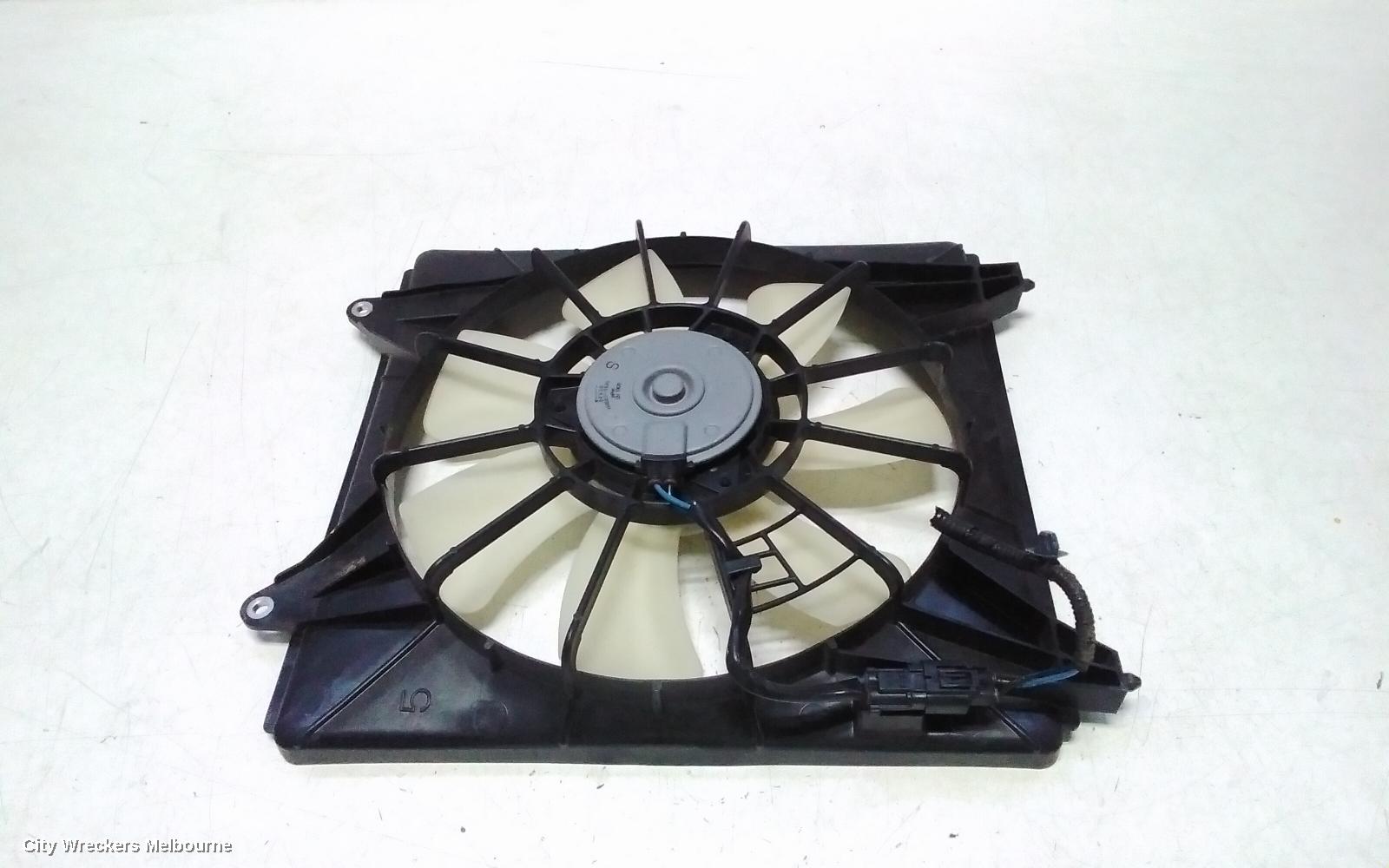 HONDA CIVIC FAN, FAN RH (DRIVER SIDE), AUTO & MANUAL T/M, 1.8, R18A1, 7 BLADES, 8TH GEN (VIN MRHFD), 02/2006 - 12/2011 - Image 2
