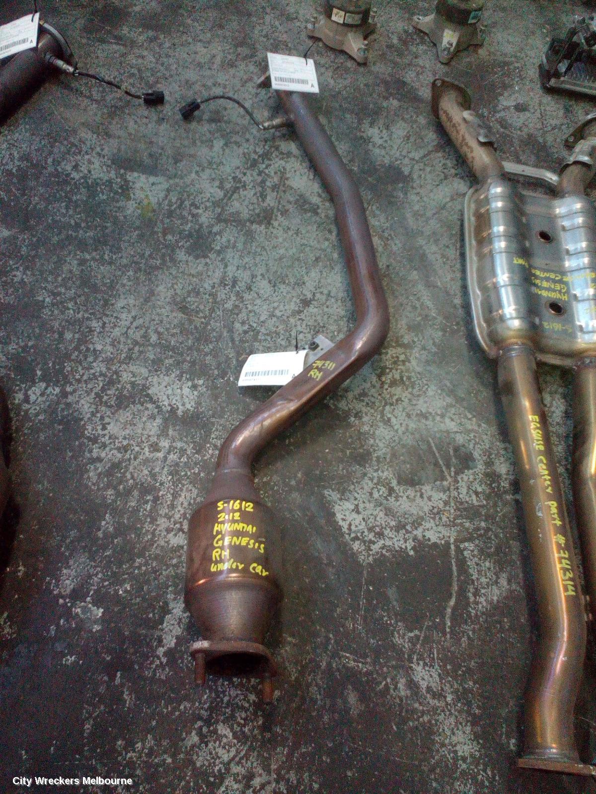 HYUNDAI GENESIS CATALYTIC CONVERTER, MANIFOLD-CAT TYPE, 3.8, PETROL, RH SIDE, DH, 11/2014 - 01/2018 - Image 1