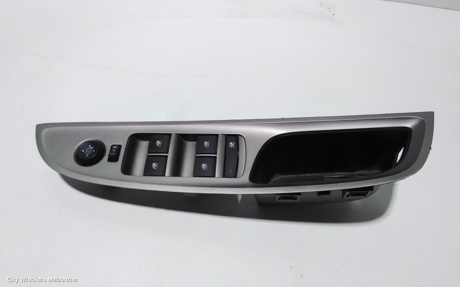 HOLDEN COMMODORE PWR DR WIND SWITCH, RH FRONT (MASTER SWITCH), VF, BLACK, 4 SWITCH TYPE, 05/2013 - 12/2017 - Image 1