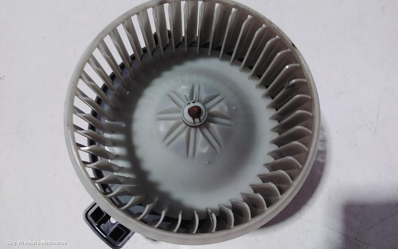 HYUNDAI VELOSTER HEATER FAN MOTOR, FS, 12/2011 - 02/2018 - Image 3