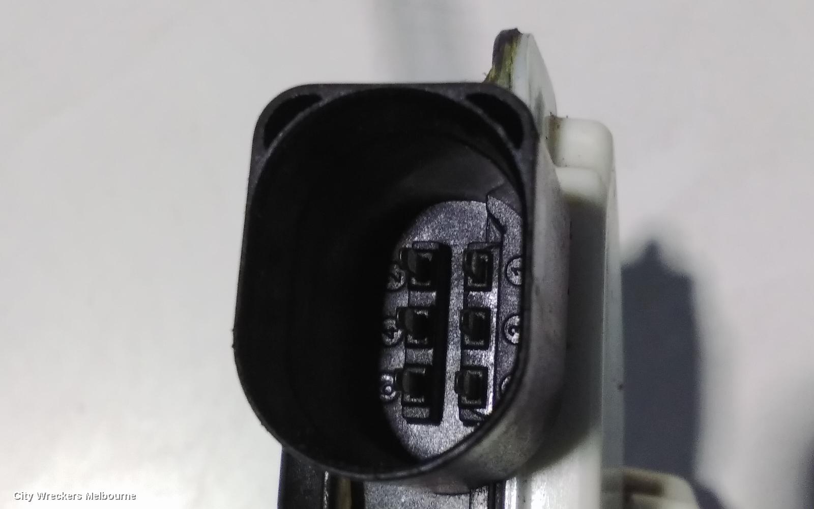 VOLKSWAGEN AMAROK DOOR/BOOT/GATE LOCK, LEFT REAR DOOR LOCK, P/N 5N0839015G, 2H, 12/2010 ONWARDS - Image 3