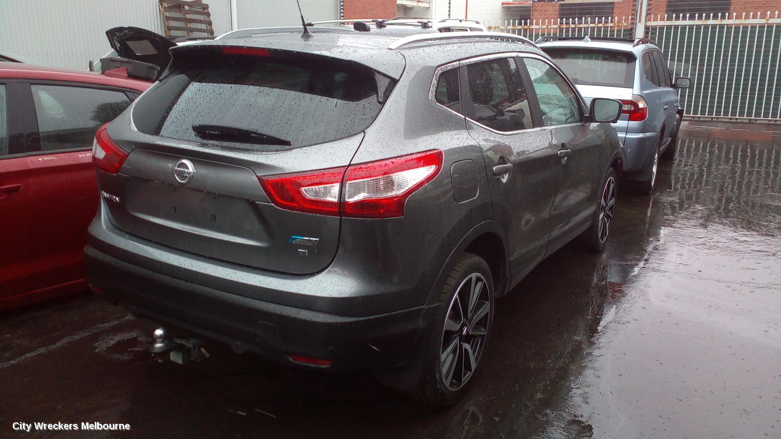 NISSAN QASHQAI FRONT SEAT, LH FRONT, J11, LEATHER, NON ELECT ADJUSTEMNT TYPE, TI/TL, 06/2014 - 07/2021 - Image 1
